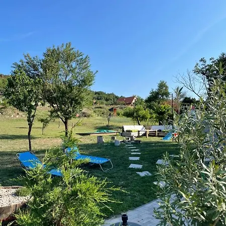 Апартаменты Panoramic Tranquility On Hill Of Vineyard *